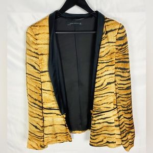 Zara tuxedo Blazer